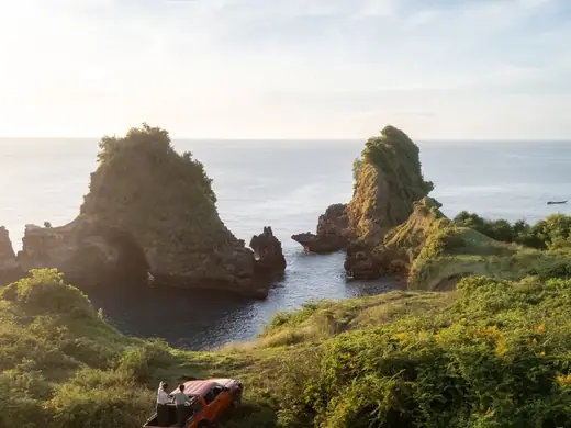 Coastal cliffs and quiet southern Lombok landscape near Kuara